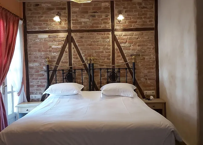 Отель Dimatis 3*